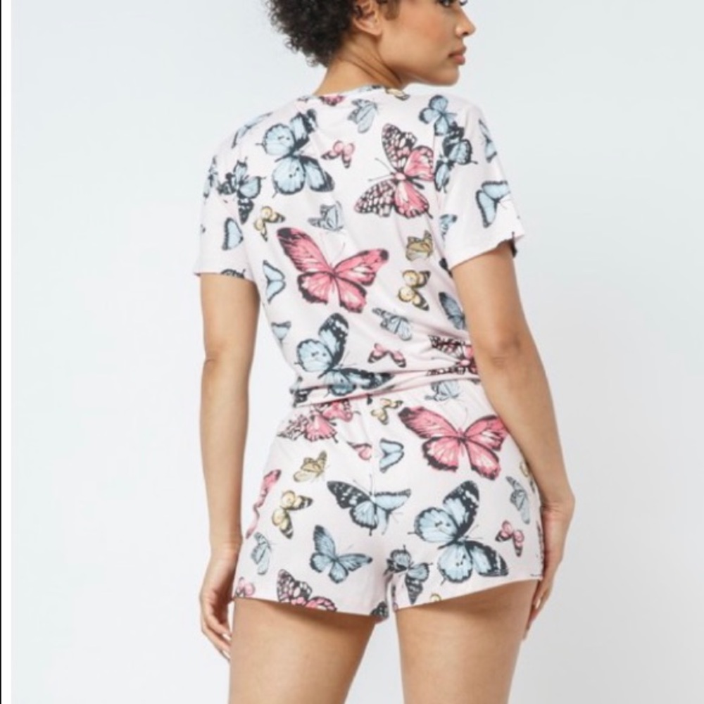 Butterfly Short Set - Picture 3 of 6